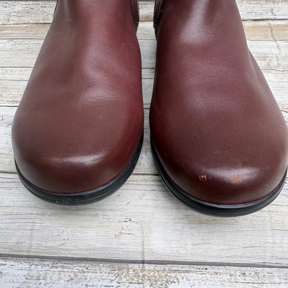 Taos Select Leather Ankle Boots Size 9 Burgundy Comfort Side Zip Bootie Gorpcore - Picture 3 of 10